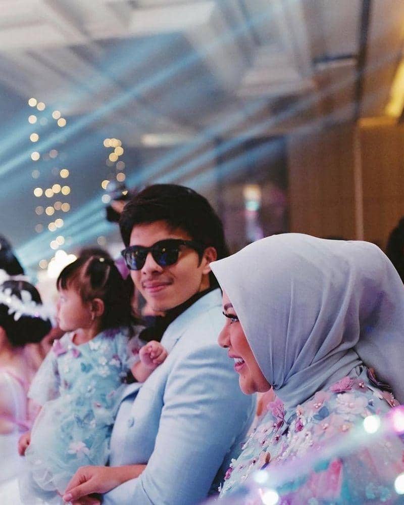 Instagram.com/@aurelie.hermansyah